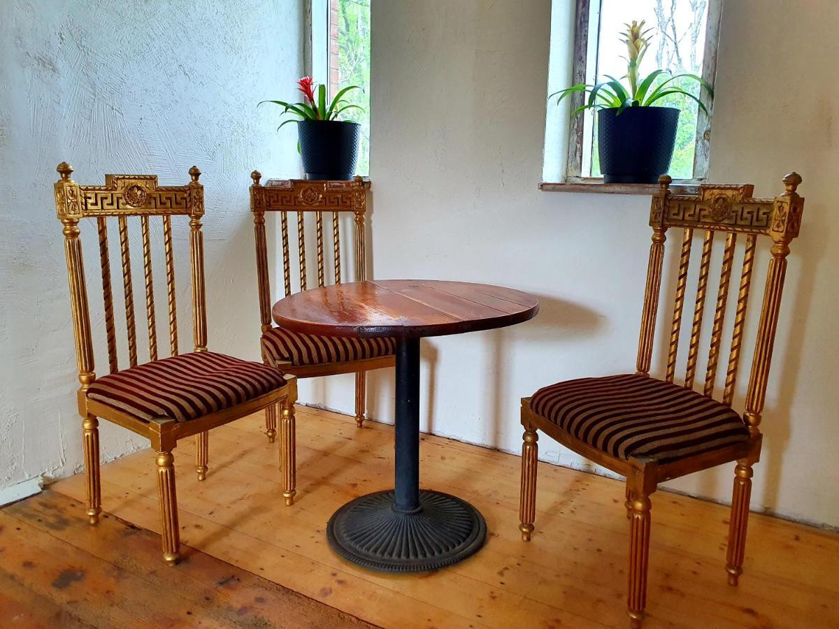 Butterfly House Apartment Pavilosta Luaran gambar