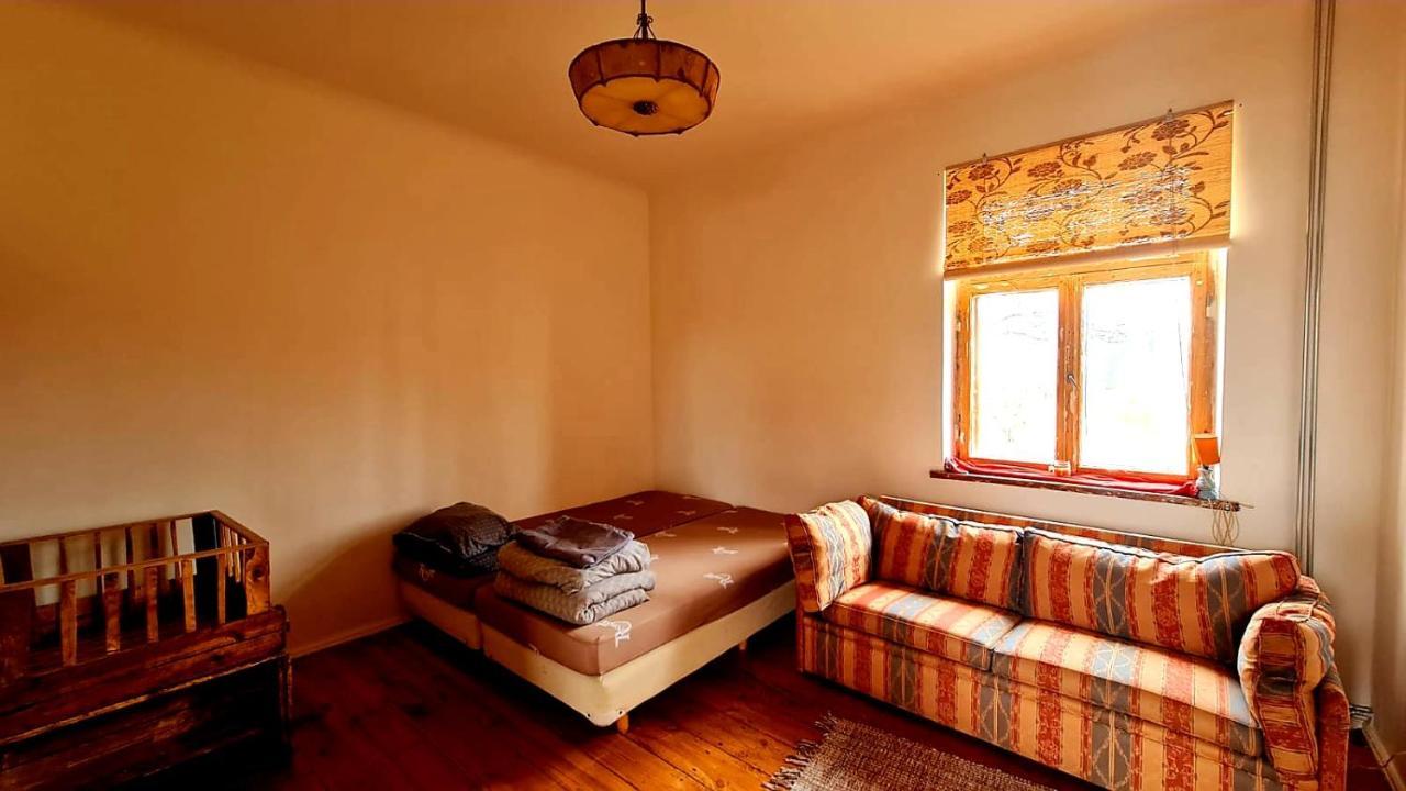 Butterfly House Apartment Pavilosta Luaran gambar