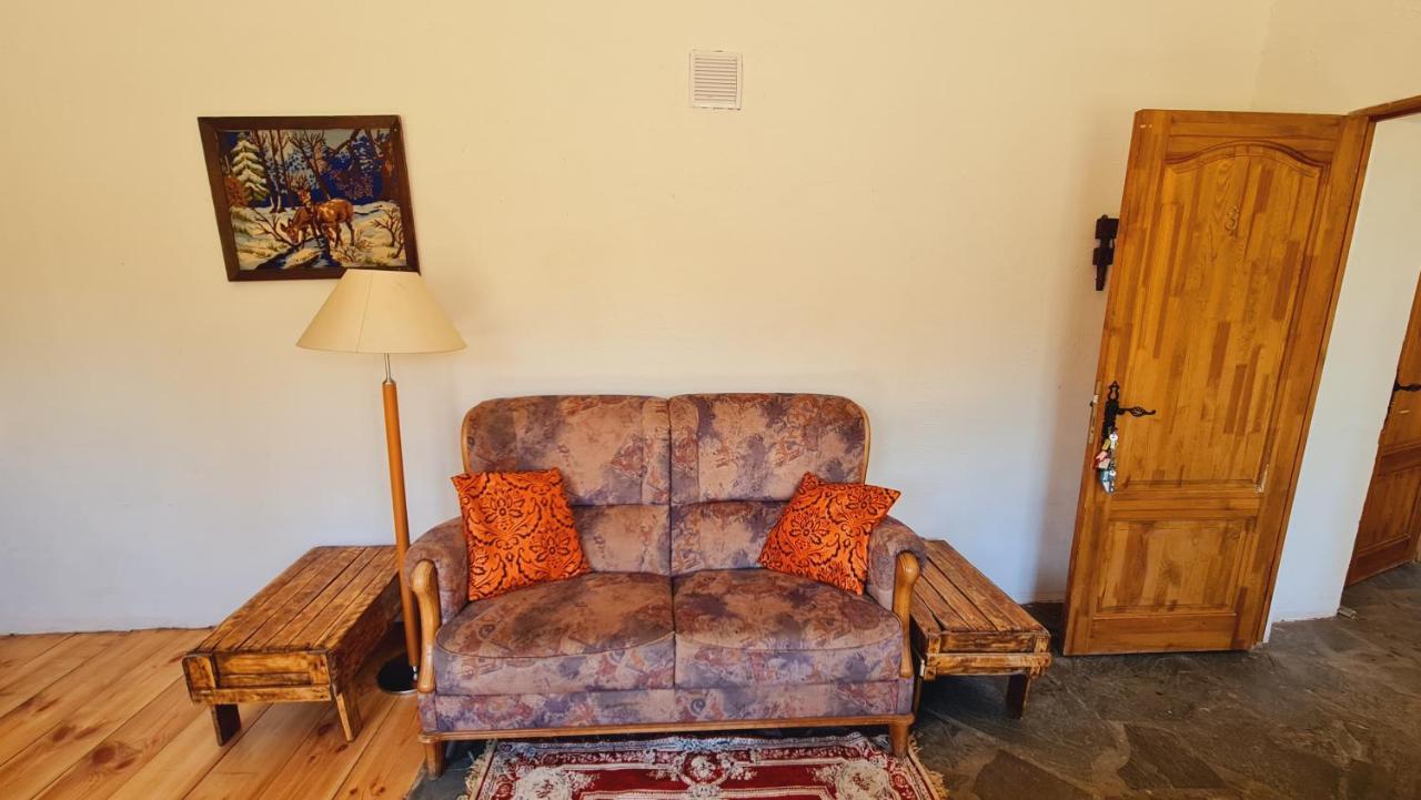 Butterfly House Apartment Pavilosta Luaran gambar