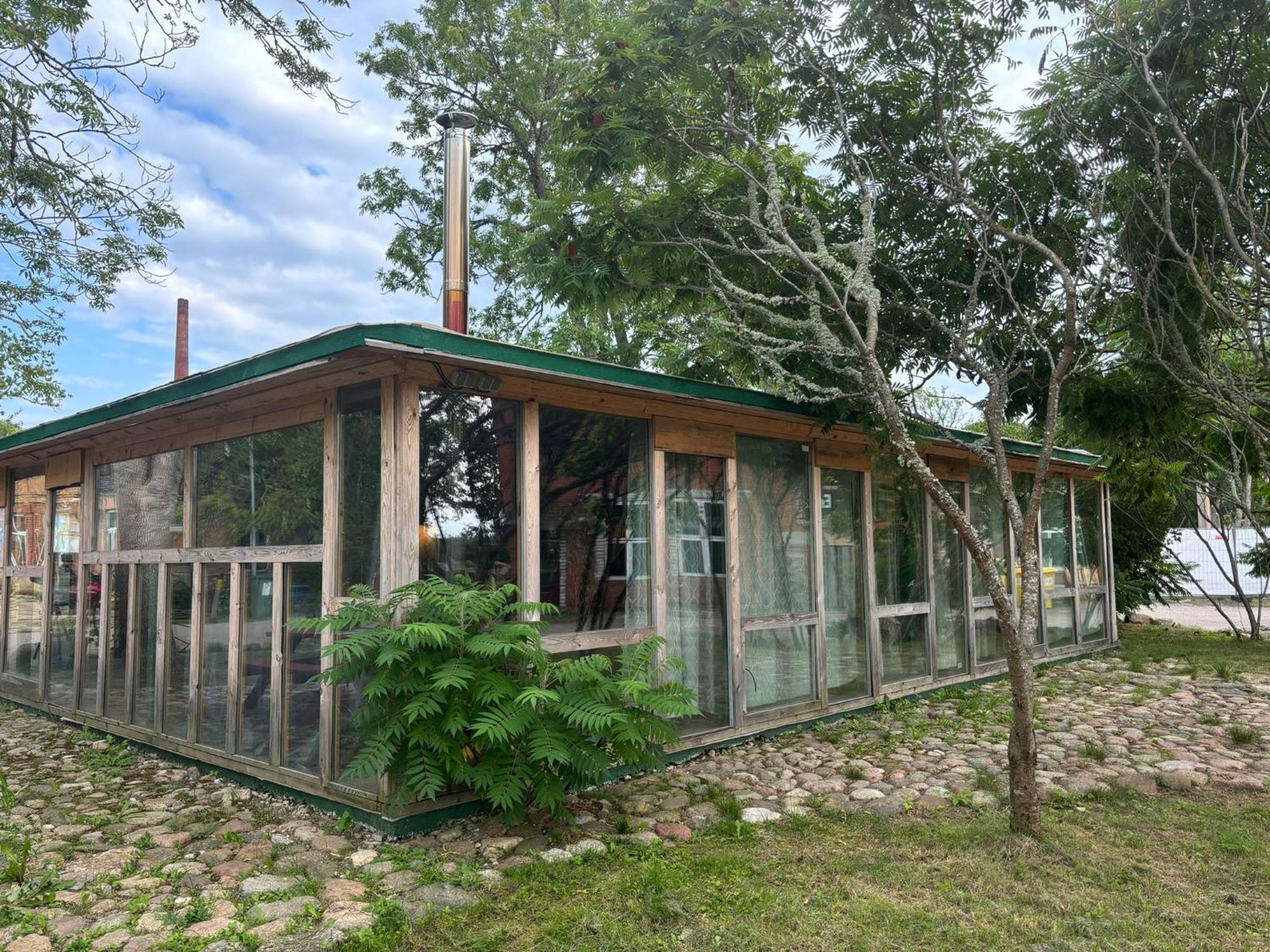 Butterfly House Apartment Pavilosta Luaran gambar