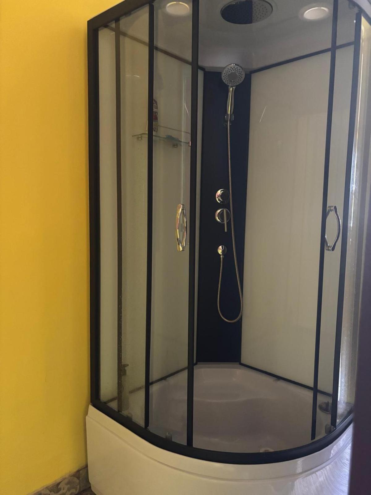 Butterfly House Apartment Pavilosta Luaran gambar