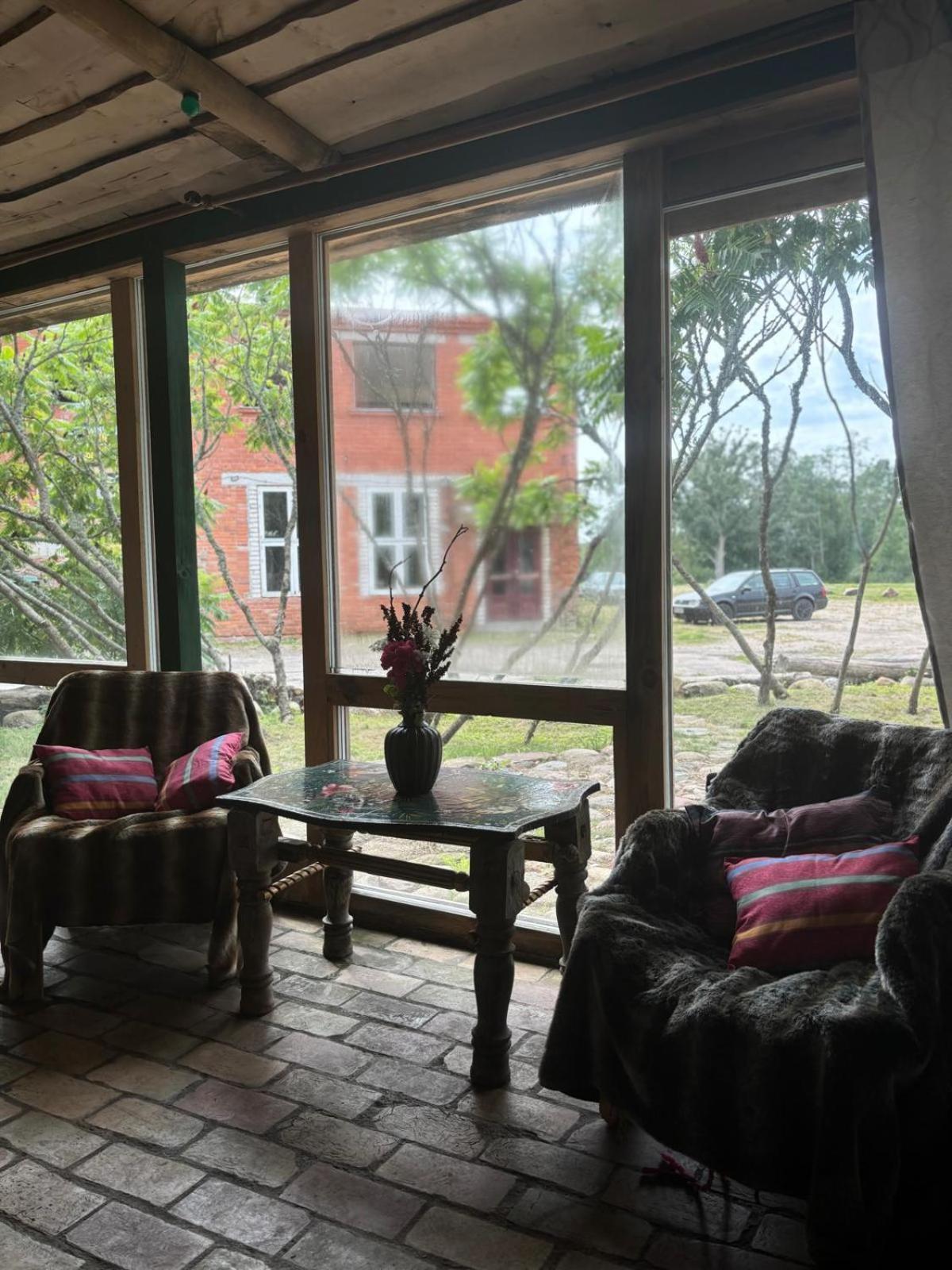 Butterfly House Apartment Pavilosta Luaran gambar